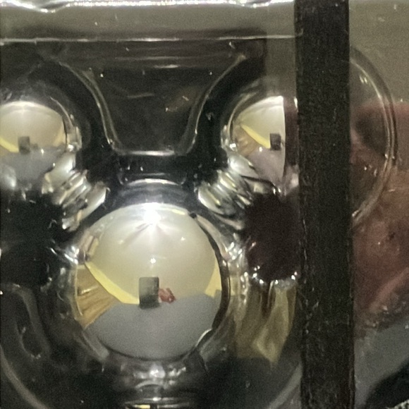 Disney Wine Stopper and Corkscrew Set NIB - Picture 6 of 6